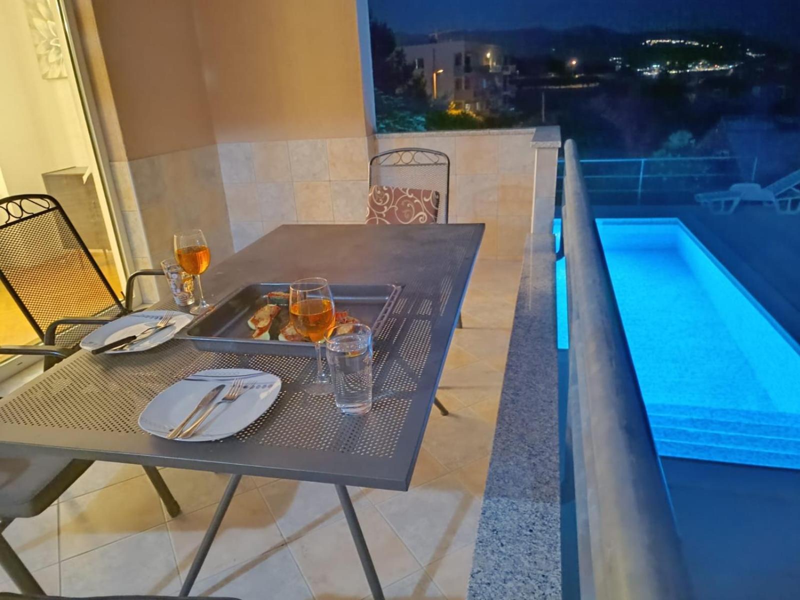 Apartment Lo - With Swimming Pool 스플리트 외부 사진